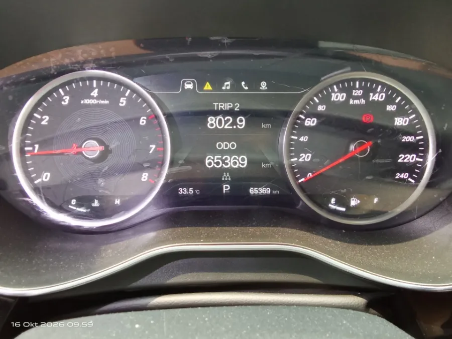 Foto Mobil Bekas Odometer Wuling Cortez 1.5 L T Lux tahun 2022